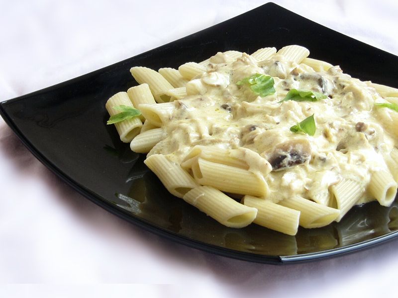 Chicken With Mushroom Pasta