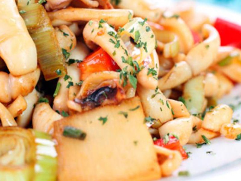 Red Sauce With Calamari Pasta