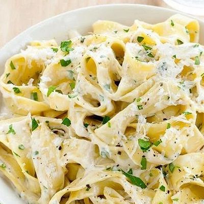 White sauce pasta