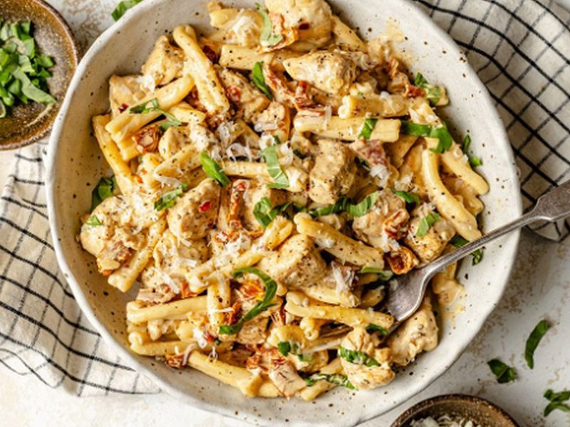 White Chicken Pasta