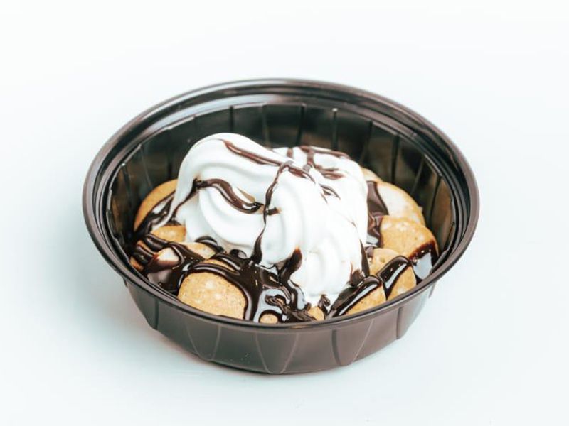 Mini Pancake With Sauce And Ice Cream