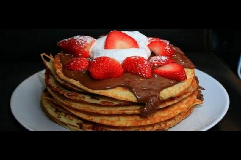 Nutella Fruits Pancakes