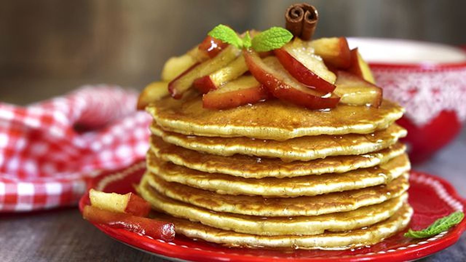 Cinnamon Honey Apple Pancakes 15 Pieces