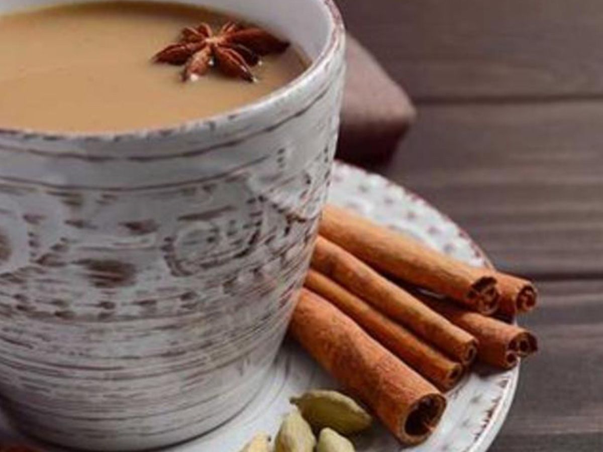 Cloves Karak pot
