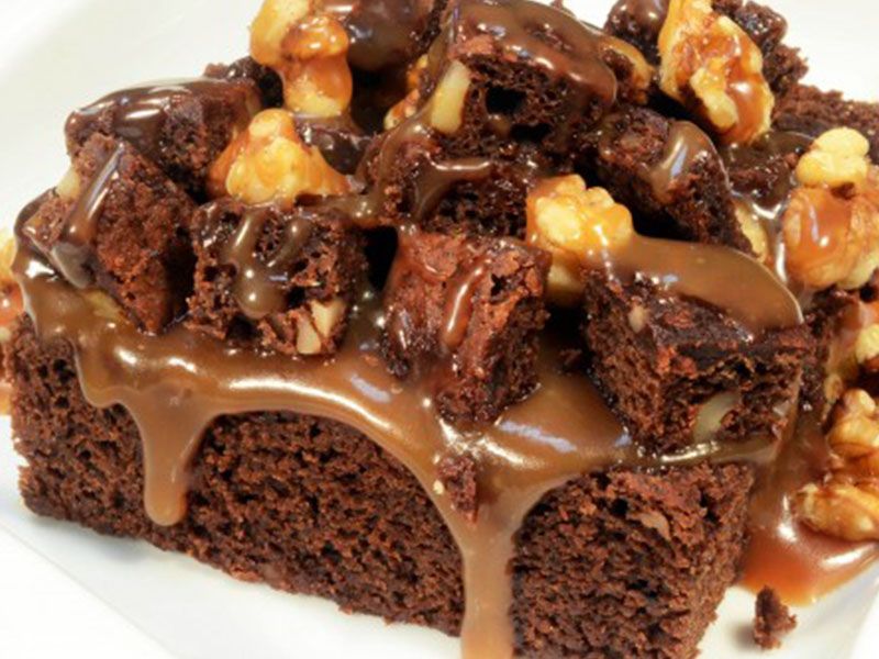 Caramel Brownies Cake