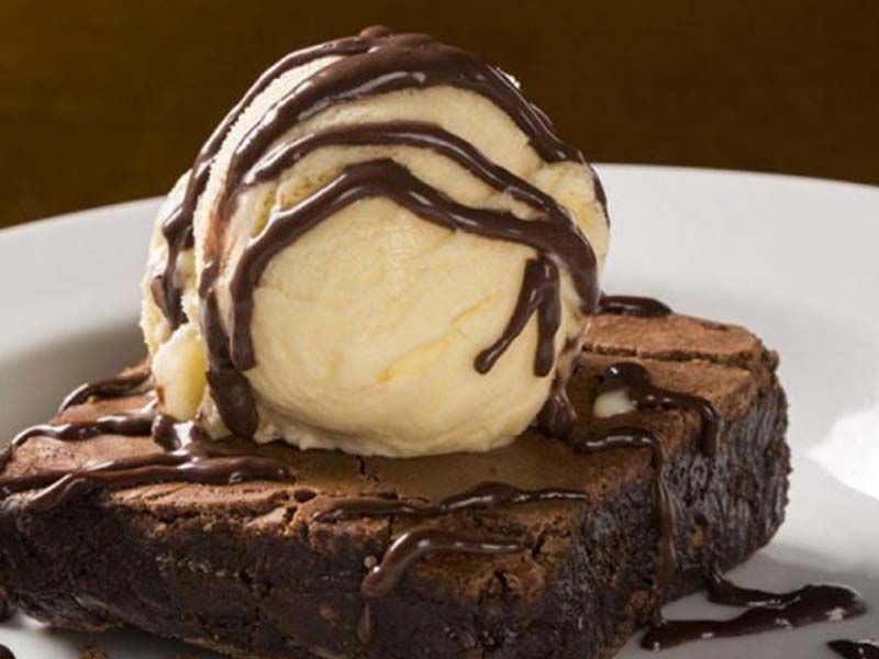 Brownies With Ice Cream