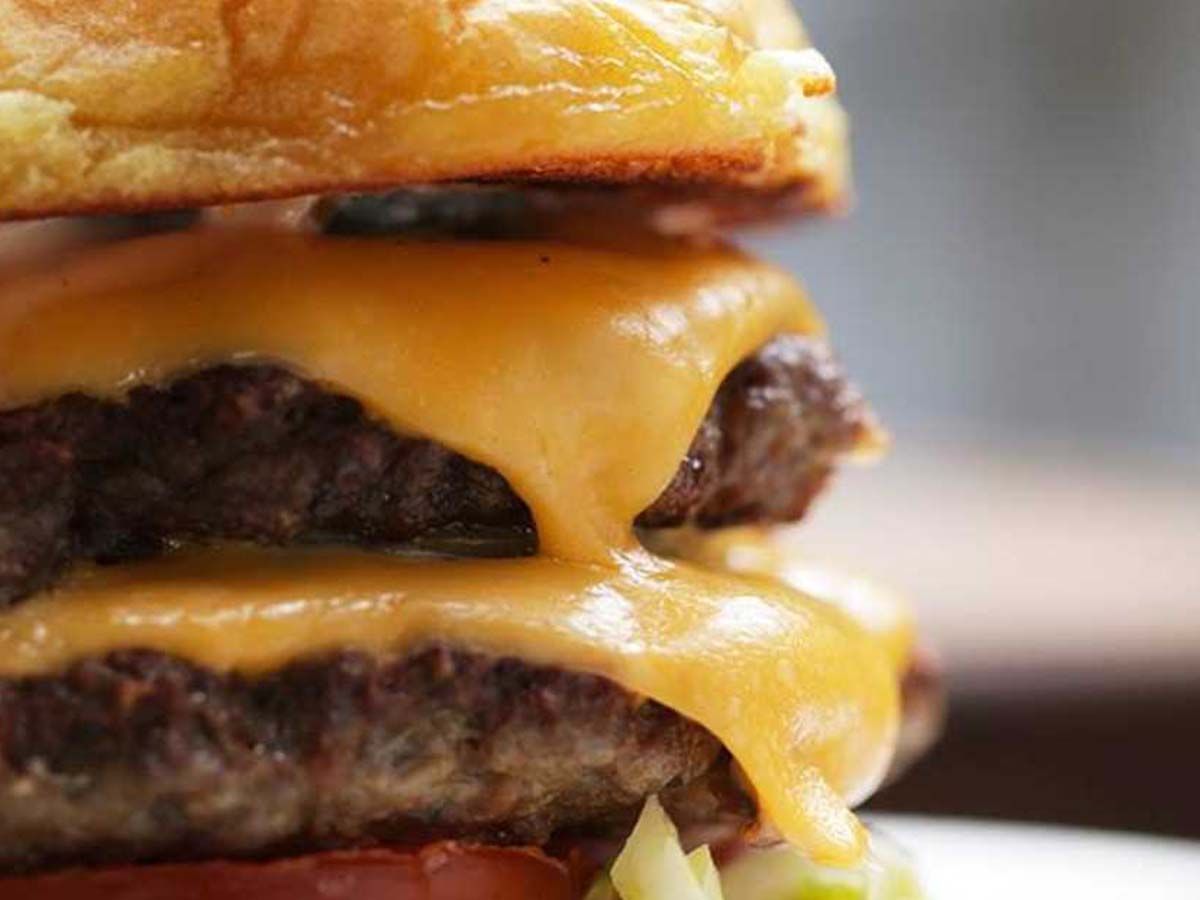 Double Cheese Burger ..