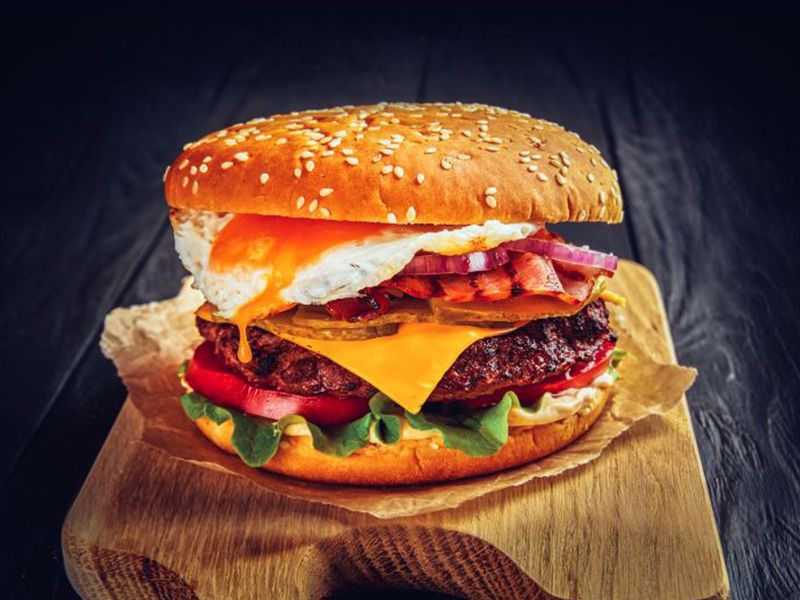 Beef With Cheese And Eggs Jumbo Burger