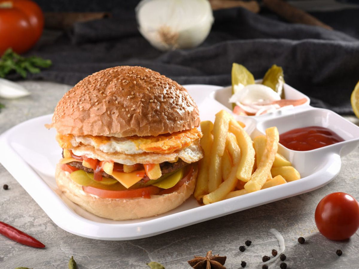 Meat burger with jumbo eggs