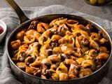 Mac And Cheese With Burger Pan