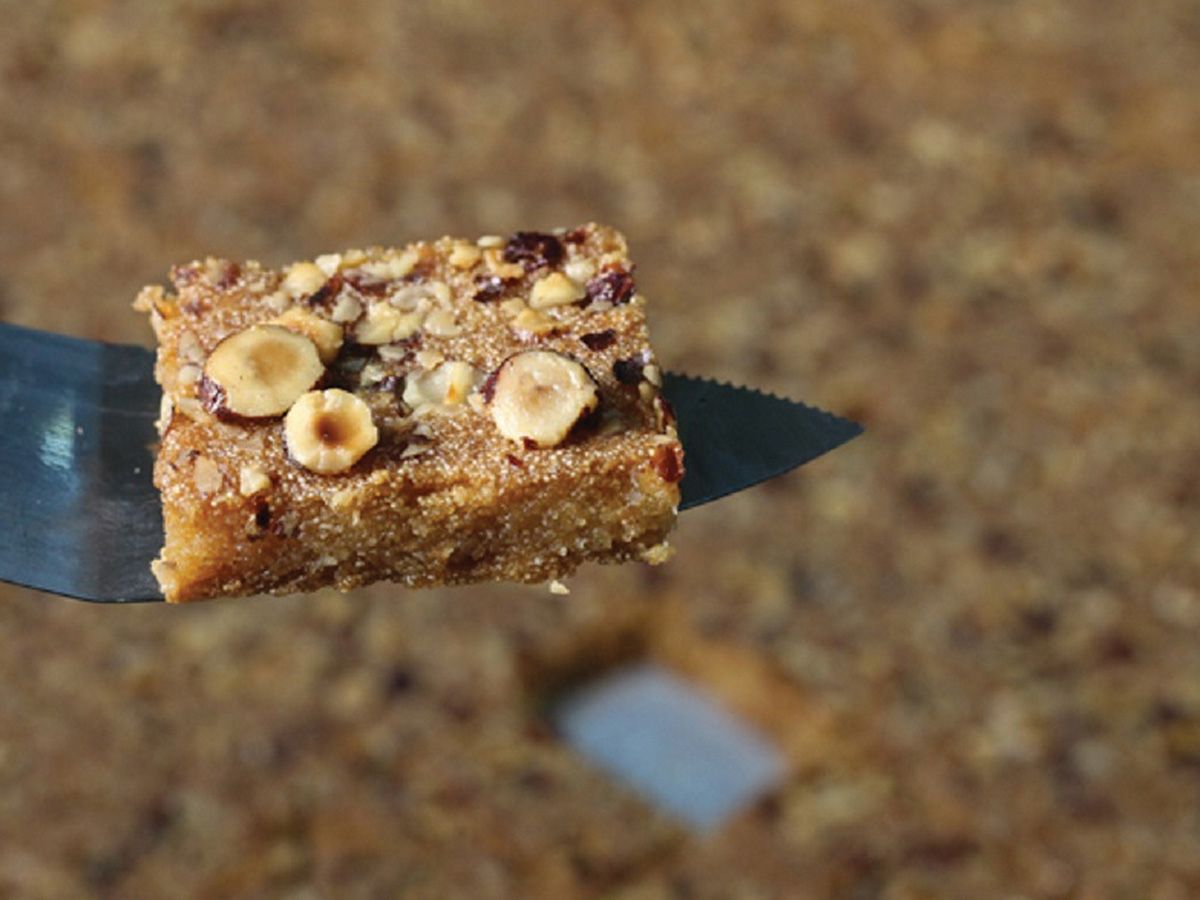 nuts Basbousa
