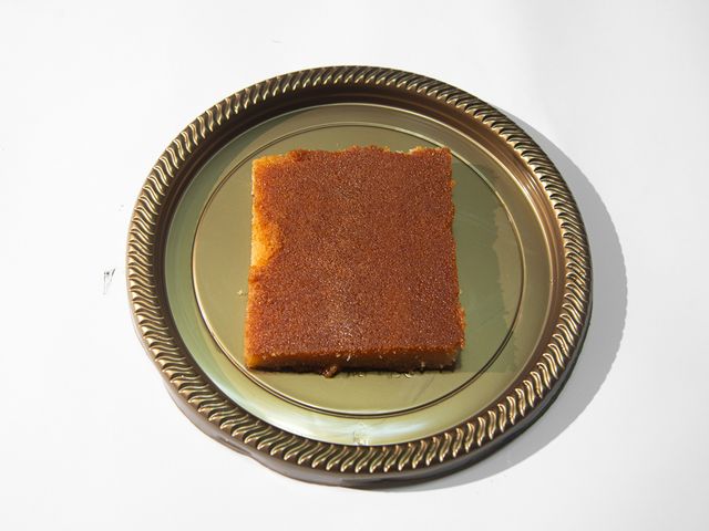 Plain basbousa