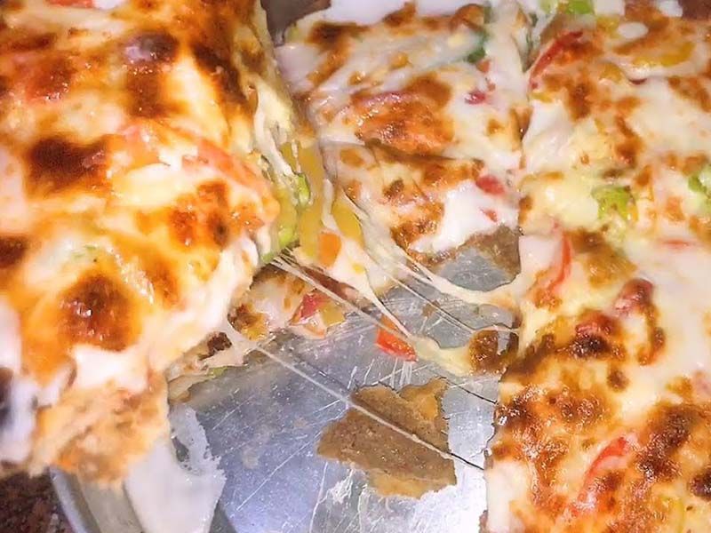 mix meat pizza
