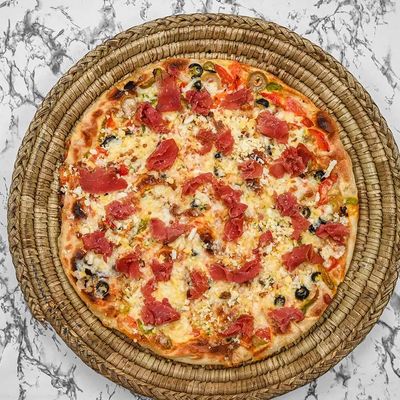 Pastrami Oriental Pizza