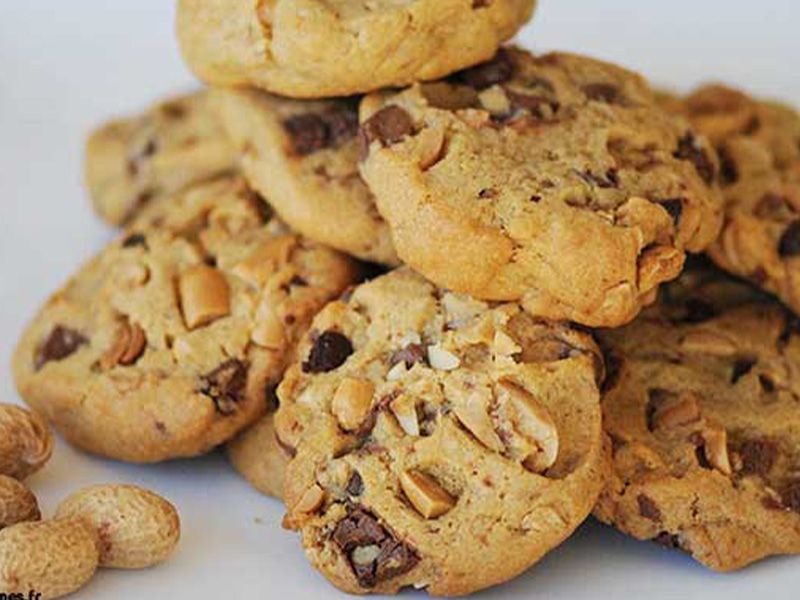 Biscuit With Peanuts