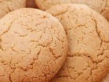 Cinnamon biscuit