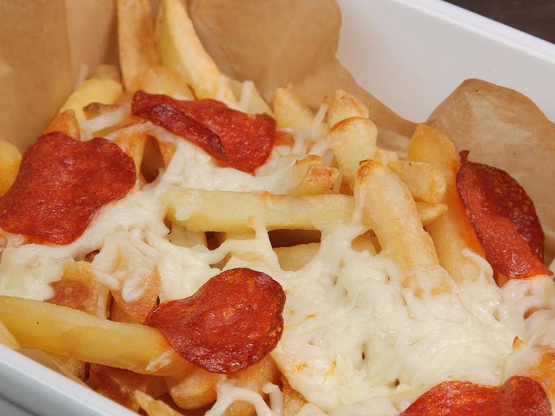 French Fries With Mozzarella Cheese Platter