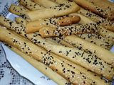 Thin Rusk With Sesame And Black Seeds