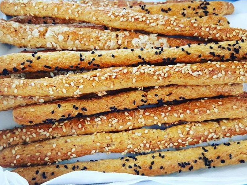 Rusk With Sesame And Black Seed