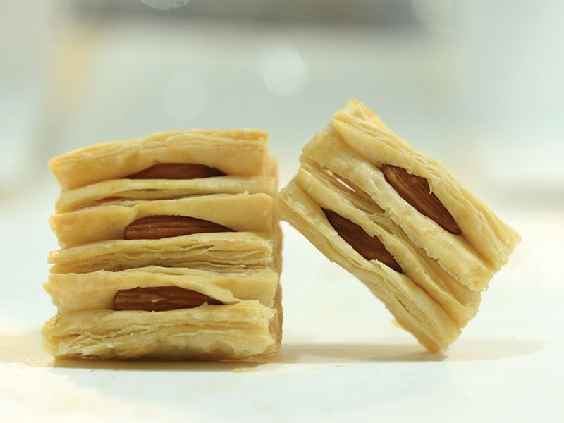 Almond Mesht