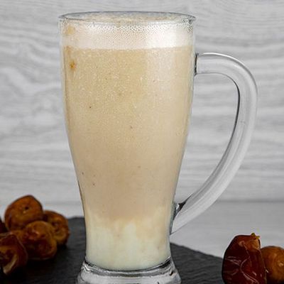 Dates with Milk