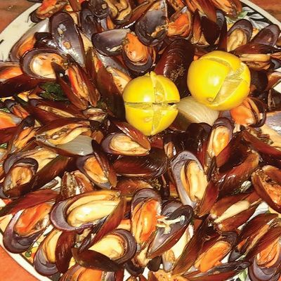 بلح البحر نيء طازج