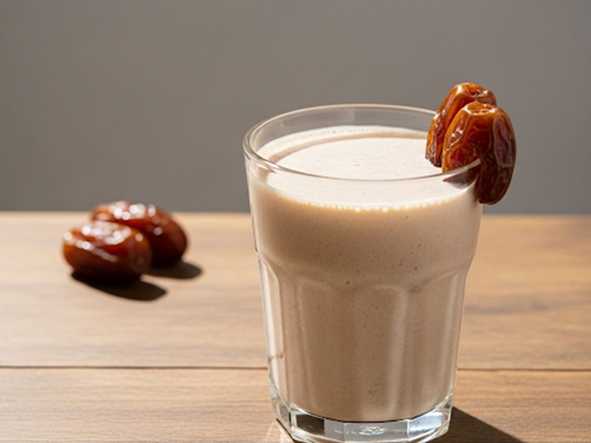 Dates with Milk