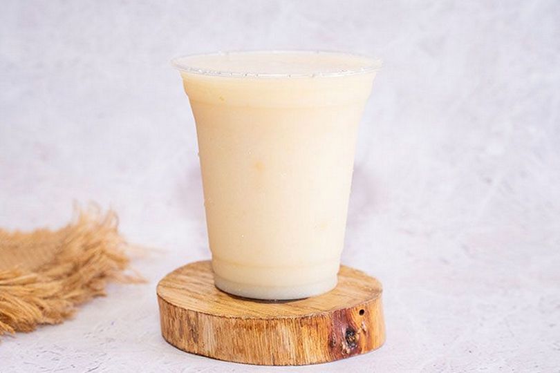 Date Milkshake juice with milk