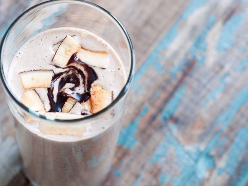 Dates With Milk Juice