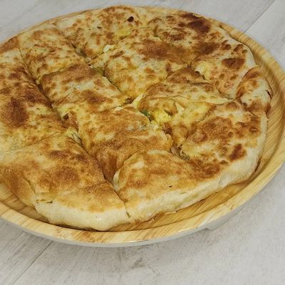 Corned Beef Oriental Pizza