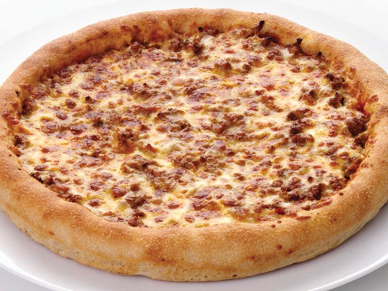 Bolognese pizza