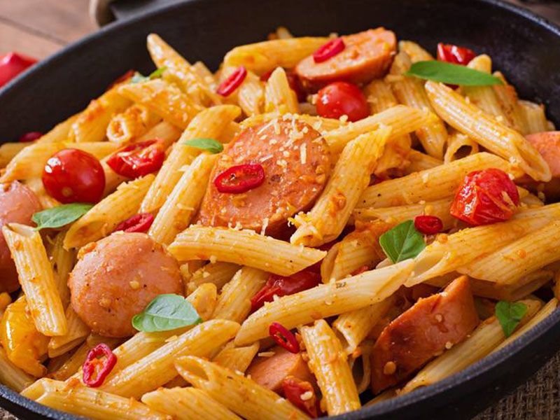 Red Sauce With Oriental Sausage Pasta