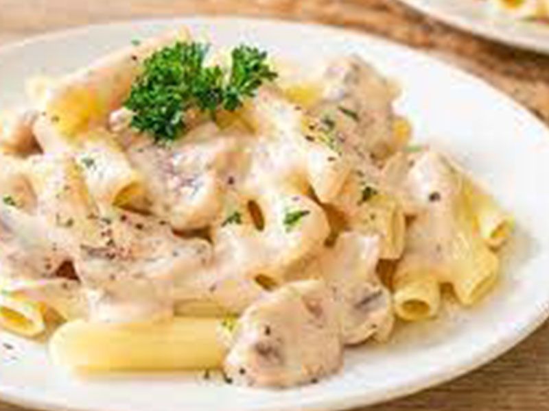White Sauce With Chicken Pasta