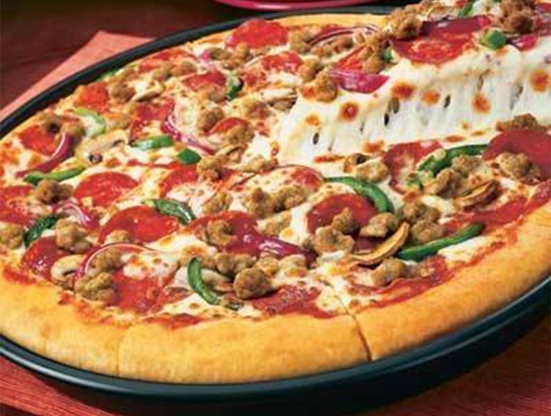 Supreme Chicken Italian Pizza