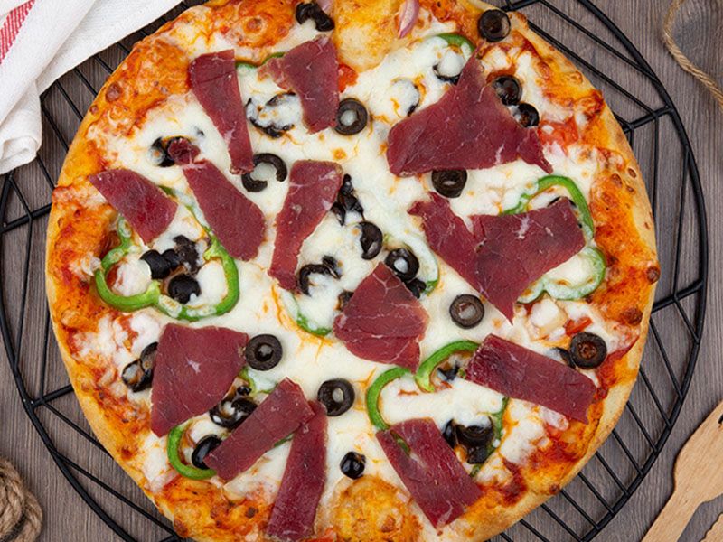 Pastrami Oriental Pizza