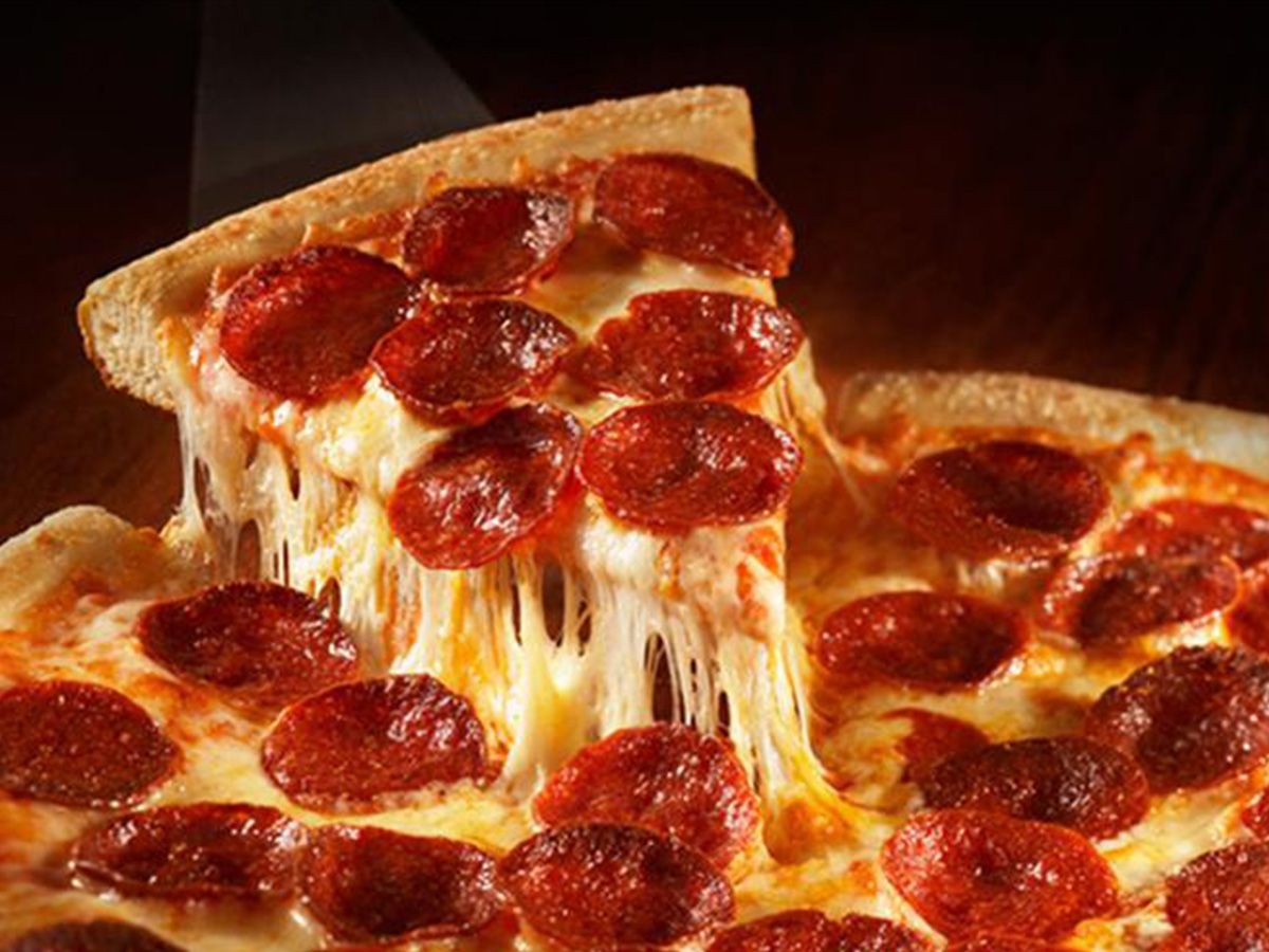 Salami Italian pizza