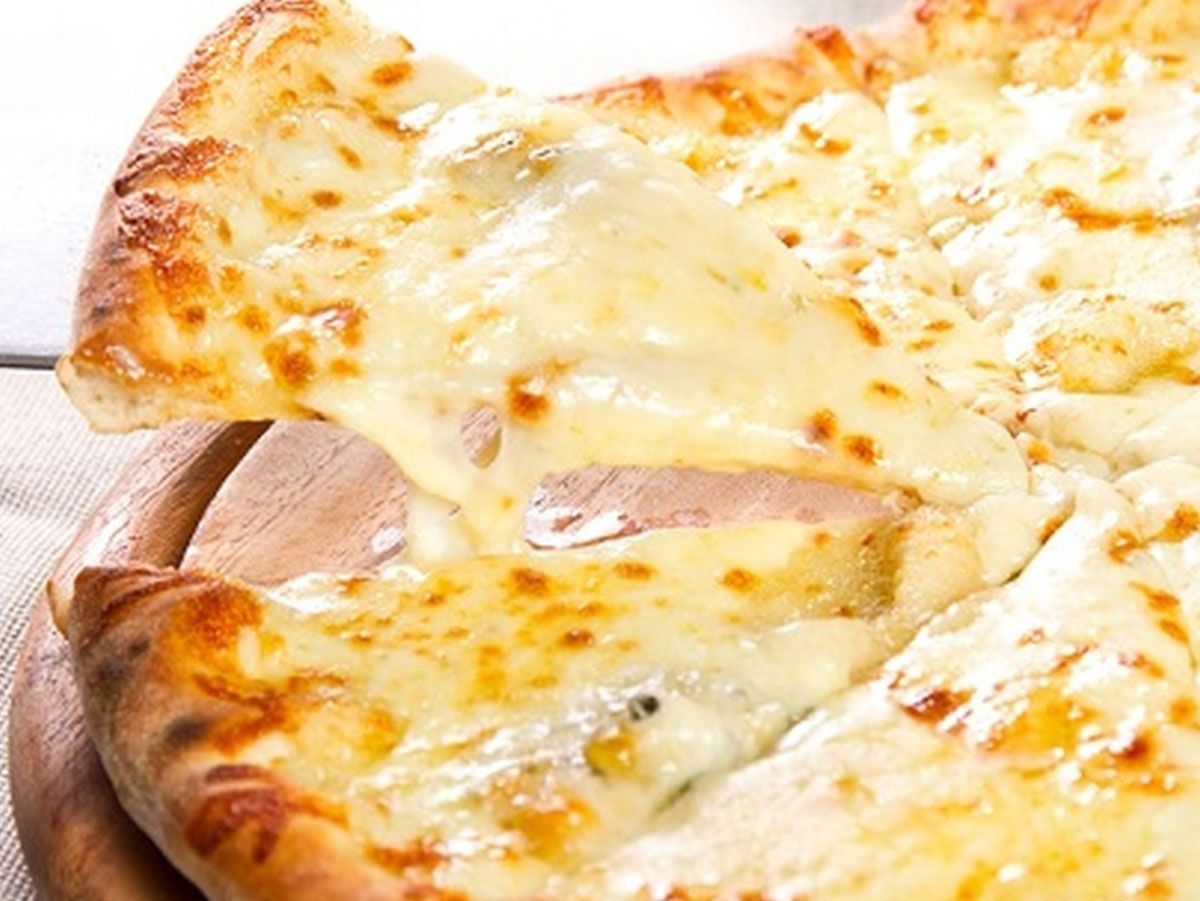 Mix cheese pizza
