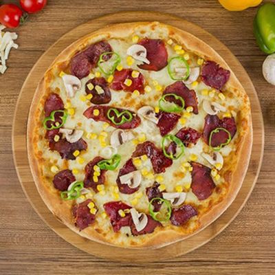 Italian pizza with pastrami
