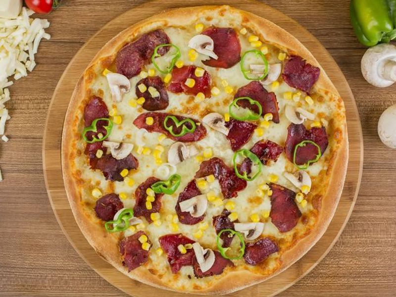Pastrami Pizza