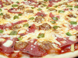 Salami Pizza