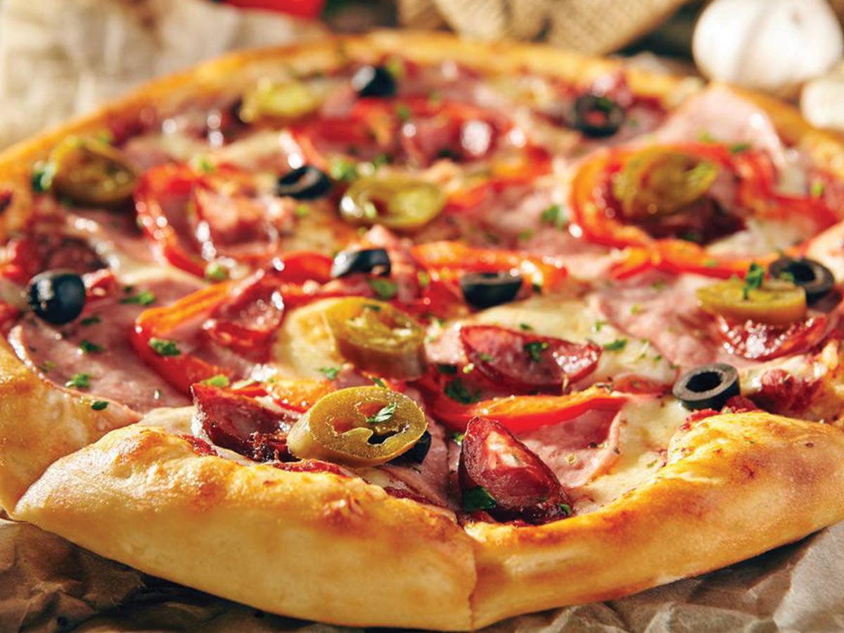 mix meat pizza