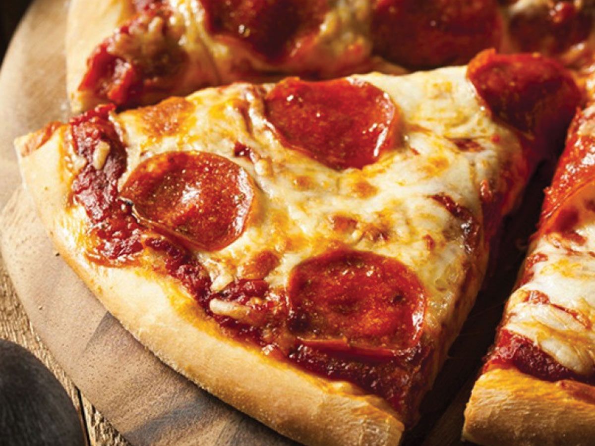 Salami Pizza
