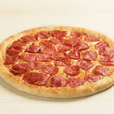 Large Pepperoni Pizza
