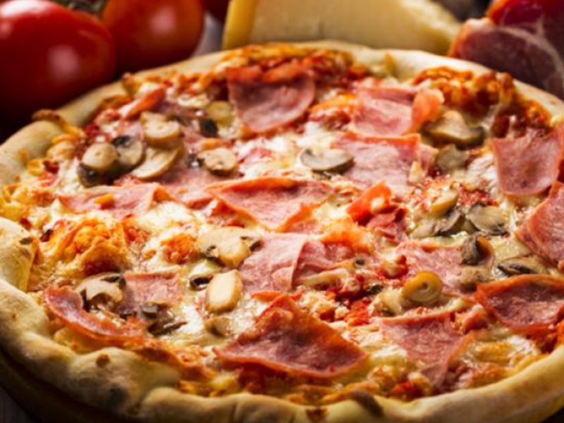Pastrami pizza