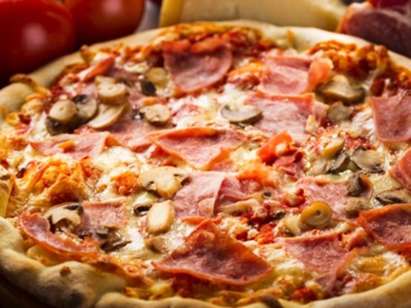 large Pastrami pizza