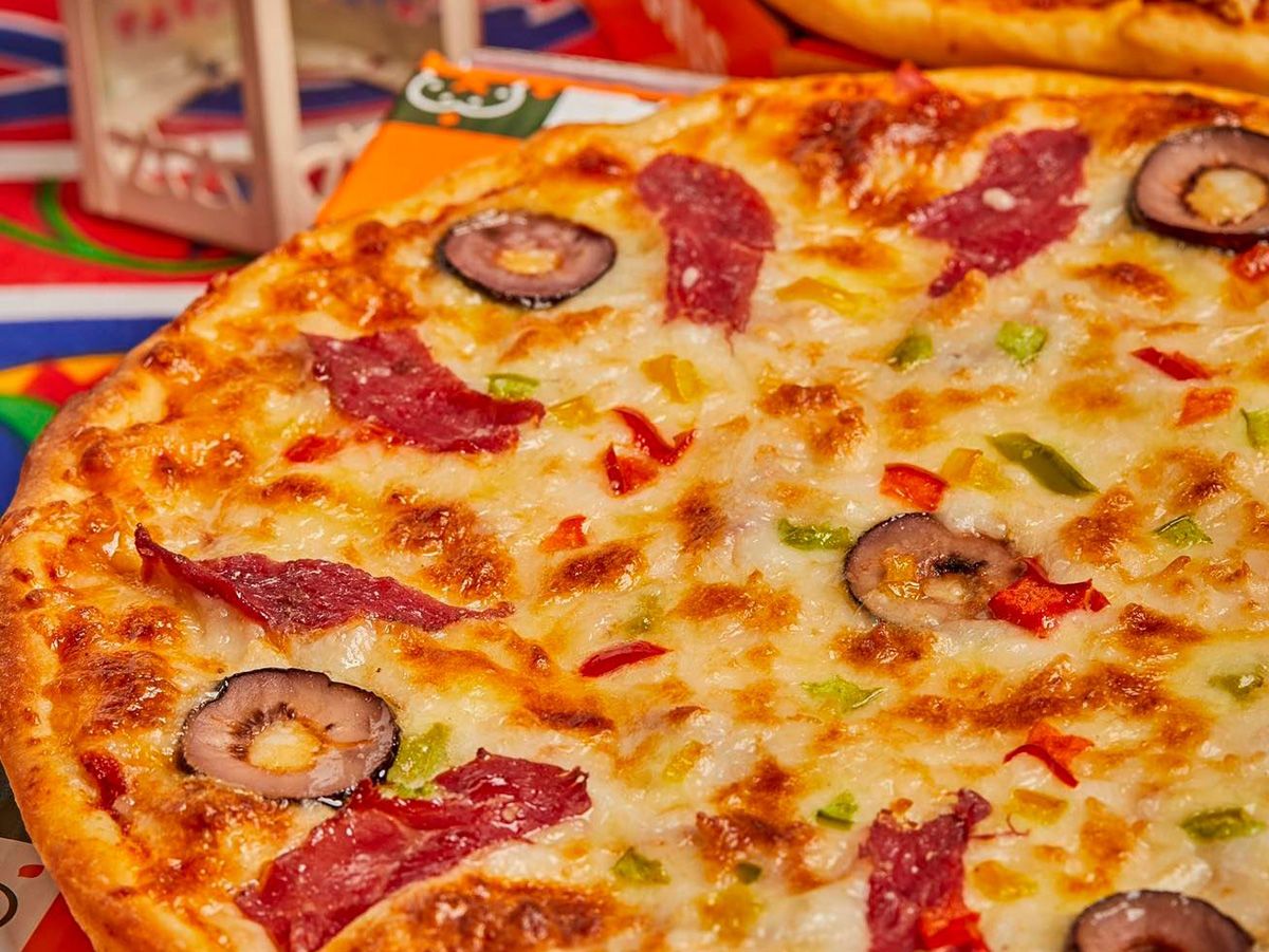 Pastrami pizza