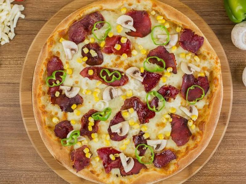 Pastrami Pizza