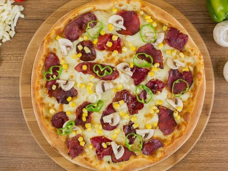 Pastrami Pizza