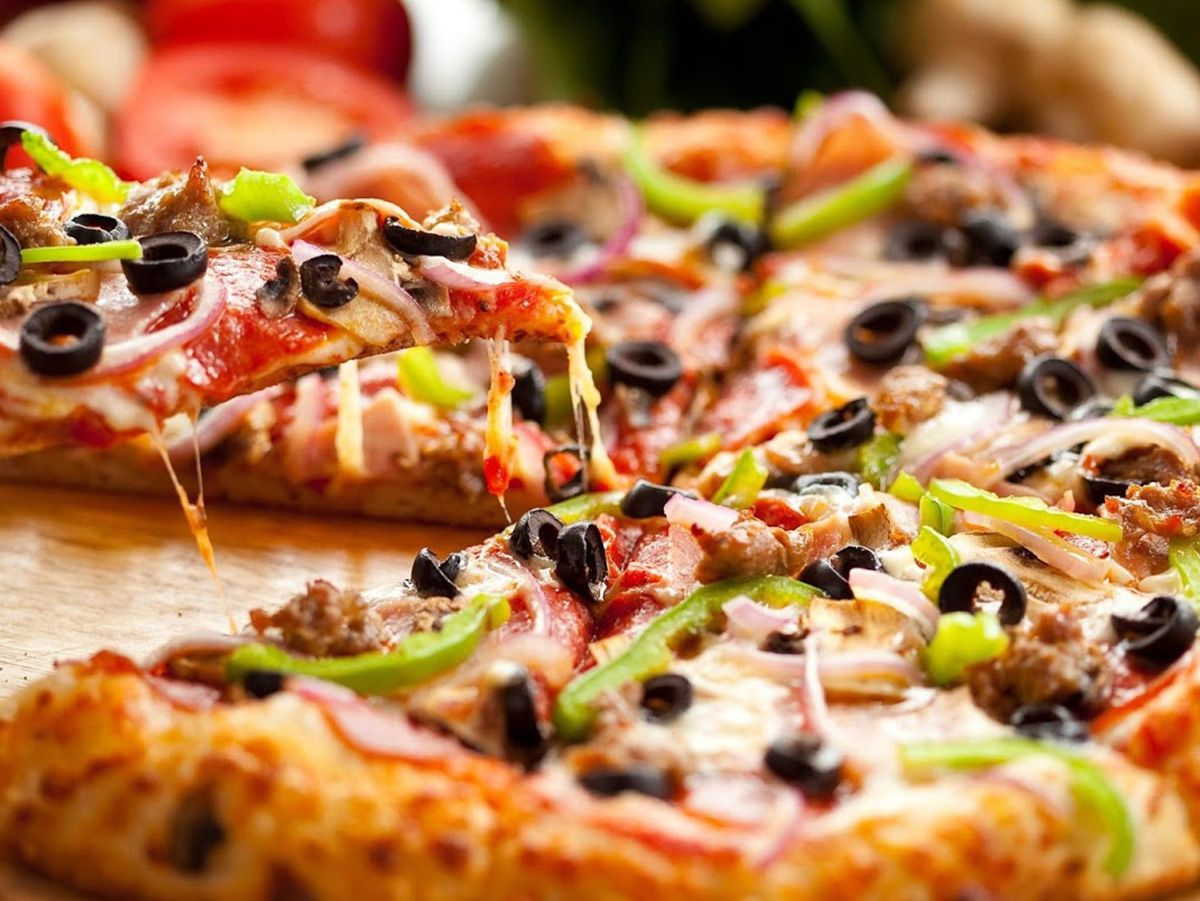 Pastrami pizza