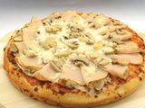 Smoked turkey pizza